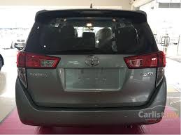 2017 auv toyota innova rear view