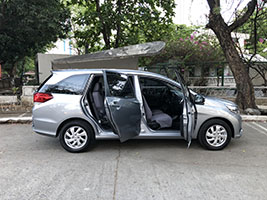 2017 honda mobilio right side viewwith doors open