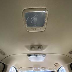 2020 Hyundai Grand Starex gold ceiling lights