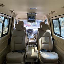 2020 Hyundai Grand Starex gold for rent 2nd row leather seats