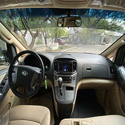 2020 Hyundai Grand Starex gold for rent dashboard