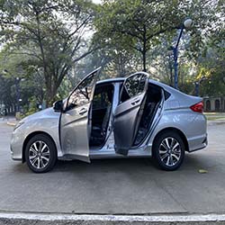 2020 honda city car for hire left side door open