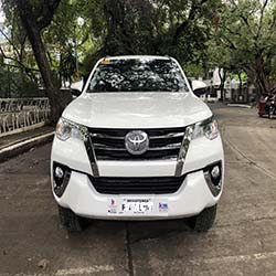 2020 toyota fortuner white front view
