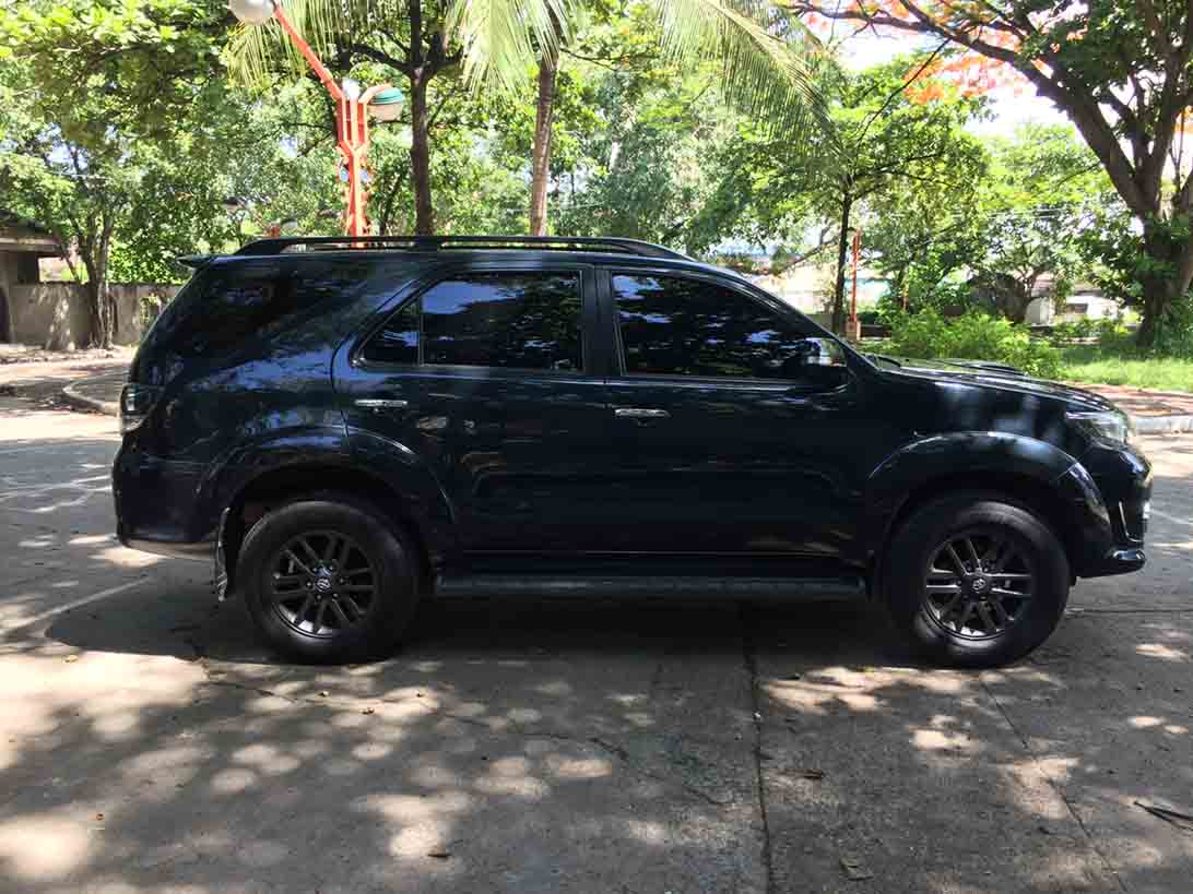 Toyota Fortuner for car rent manila home
