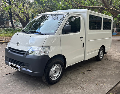 Toyota Lite Ace utility FX van angle view