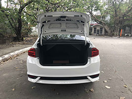 honda city car for rent in manila compartment